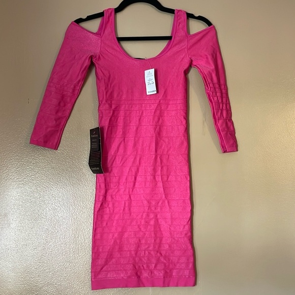 BEBE • Bodycon Mini Dress • 3/4 sleeve - Picture 1 of 5